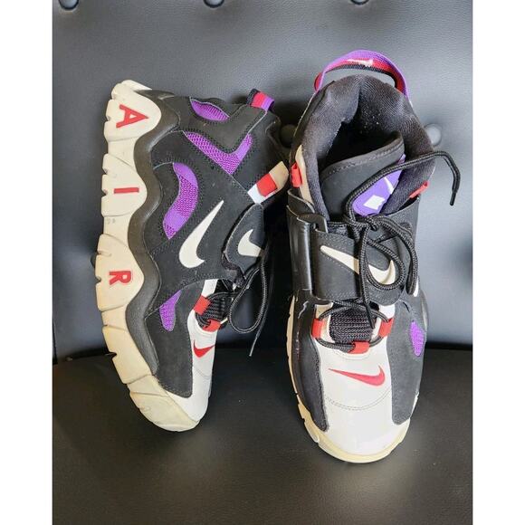 Nike Other - Nike Air Barrage QS Mid Raptors Sie 9 US Black Purple EUC!